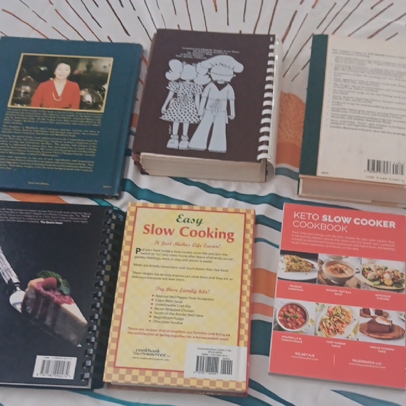 Assorted Cookbook Collection - Picture 8 of 14